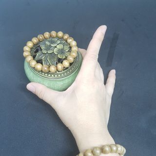 Vòng tay trầm hương Indo 10MM