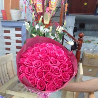 Hoa hồng sáp thơm 66 bông