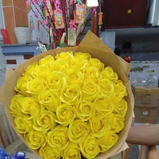 Hoa hồng sáp thơm 66 bông