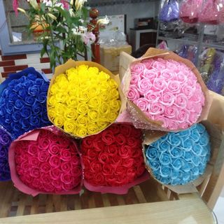 Hoa hồng sáp thơm 66 bông
