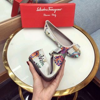 Giày búp bê lụa thêu hoa cực xinh