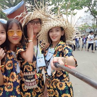 Áo sơ mi hoa hướng dương nền xanh tím than