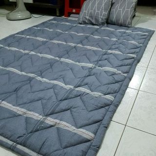 Nệm trải sàn kiêm đệm trải giường cotton lụa 200200cm