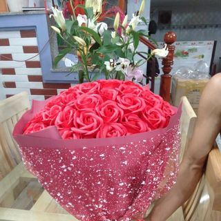 Hoa hồng sáp thơm bó 66 bông