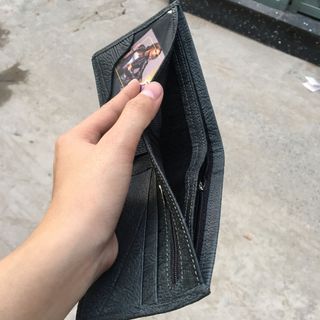 VÍ DA BÒ TẠI XƯỞNG VÂN GỖ