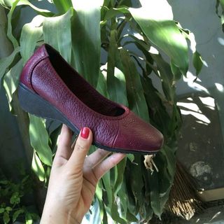 Búp bê xuồng mũi vuông da bò