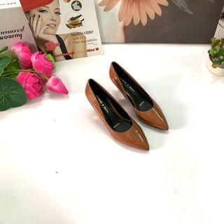 Giày bít 5p gót viền đồng