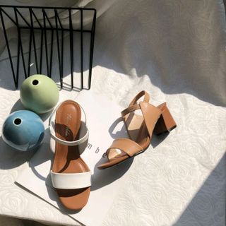 Giày sandal gót trụ 6p kiểu mới cực sang