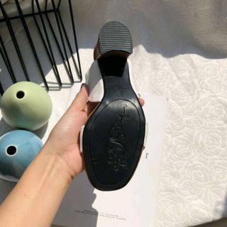 Giày sandal gót trụ 6p kiểu mới cực sang