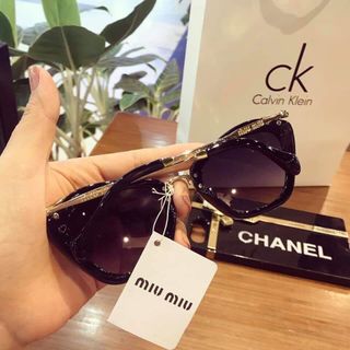 Mắt kính giá rẻ