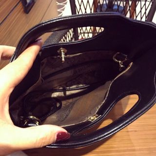 Túi hến cách điệu