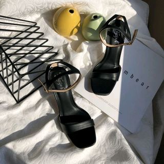 Giày sandal cao gót 8p kiểu dáng thanh mảnh trẻ trung
