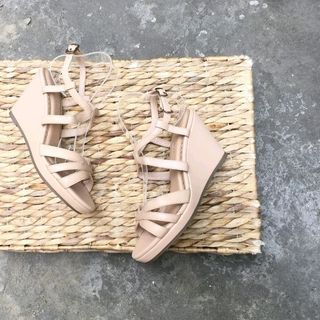 Giày sandal đế xuồng 9p