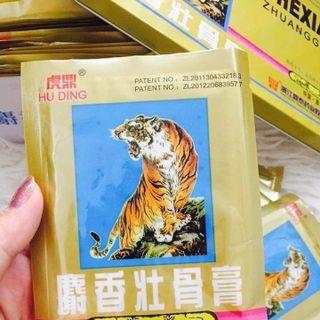 Cao Dán Con Cọp Hổ Giảm Đau Nhức Hộp 100 Gói
