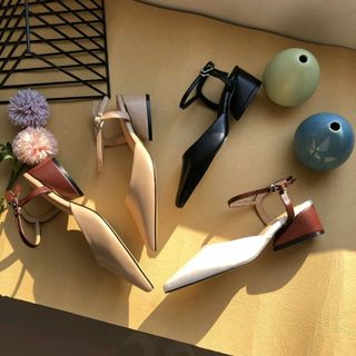 Giày sandal bít mũi hở gót cao 5p dễ đi