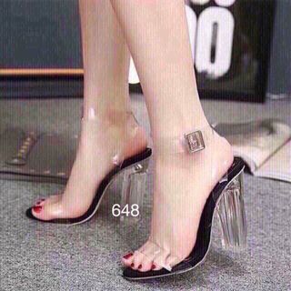 Giày sandal đế trong giá rẻ
