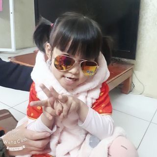 Kính mắt trẻ em hot trend 2019