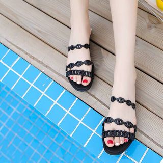 Dép quai mảnh