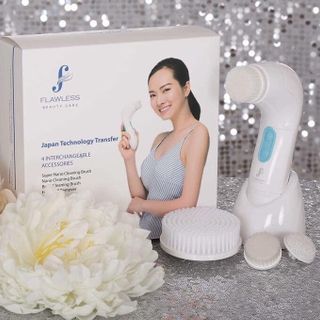 Máy rửa mặt cọ Super Nano Flawless - Công nghệ Nhật Bản