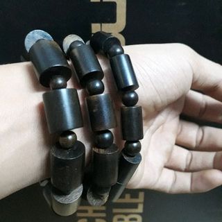 VÒNG TAY TRẦM HƯƠNG INDO ĐỐT TRÚC