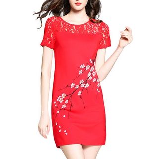 Đầm Đỏ Phối Ren In Cành Đào Form Rộng Thời Trang