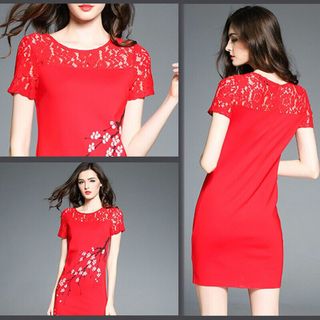 Đầm Đỏ Phối Ren In Cành Đào Form Rộng Thời Trang