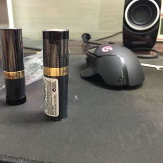 Son Revl Super lustrous Lipstick màu cam san hô 683 Mỹ