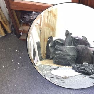 gương decor bọc viền da