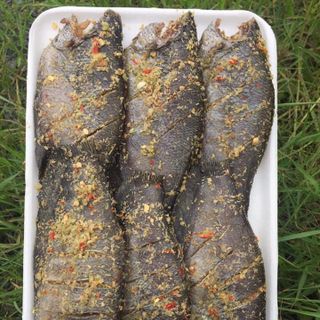 Cá Sặc ướp sả ớt