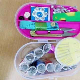 Hộp kim chỉ đa năng