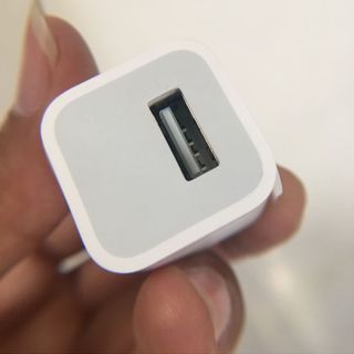 Cốc sạc iPhone 8 giả zin - sạc được cho ip X
