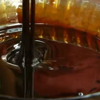 500ML NƯỚC MÀU DỪA BẾN TRE