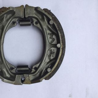 Lò xo phanh bố thắng xe máy