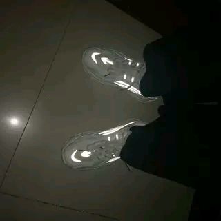 Giày 700v2 phản quang