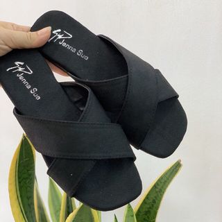 Dép bệt quai chéo vải