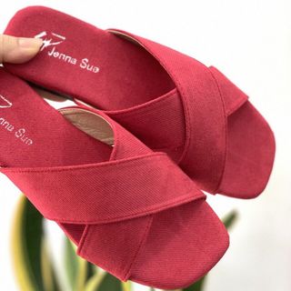 Dép bệt quai chéo vải