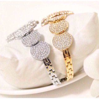 Đồng hồ full mạt đá