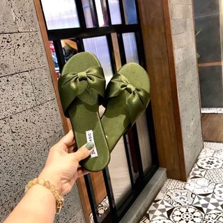Dép quai ngang nơ lụa