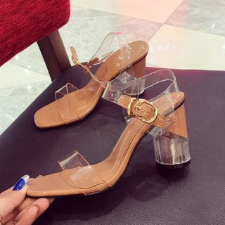 Giày sandal cao gót trong