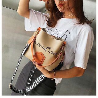 Túi đeo nữ