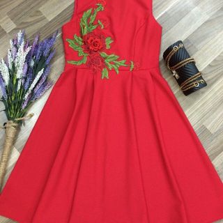 Đầm thiết kế xem chi tiết qua zaloa