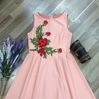 Đầm thiết kế xem chi tiết qua zaloa