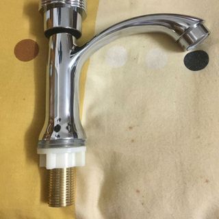 Vòi rửa bát nóng lạnh cắm chậu vòi 1 đường lạnh cắm tường vòi rửa mặt 1 đường lạnh cắm tường