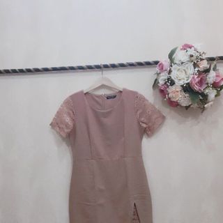 Đầm thiết kế xem chi tiết qua zalo23