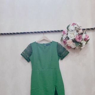 Đầm thiết kế xem chi tiết qua zalo23