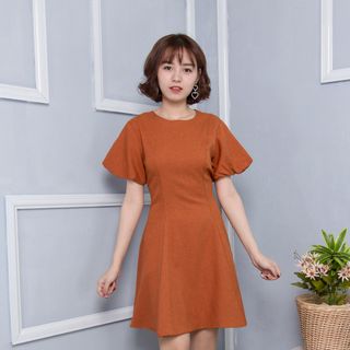 ĐẦM MIDI TAY PHỒNG