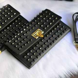 Ví đinh cầm tay nữ đi chơi dạ tiệc