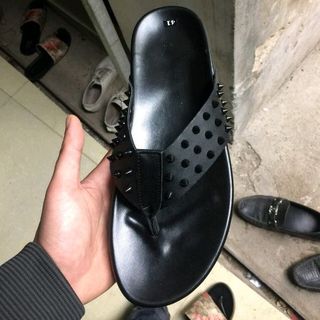 Dép xỏ ngón