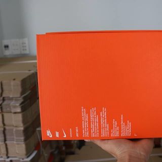 Hộp Giày Thể Thao