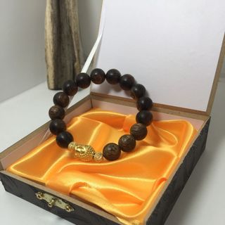 Vòng tay trầm hương sánh chìm nước charm bạc ta mạ vàng 18k sỉ lẻ toàn quốc giá sỉ